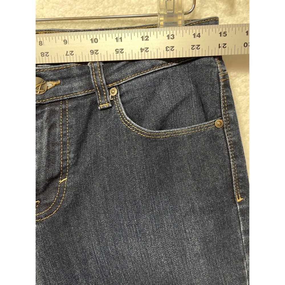 Style & Co Womens size 4 Curvy Denim Capri Blue Pants - Picture 8 of 10